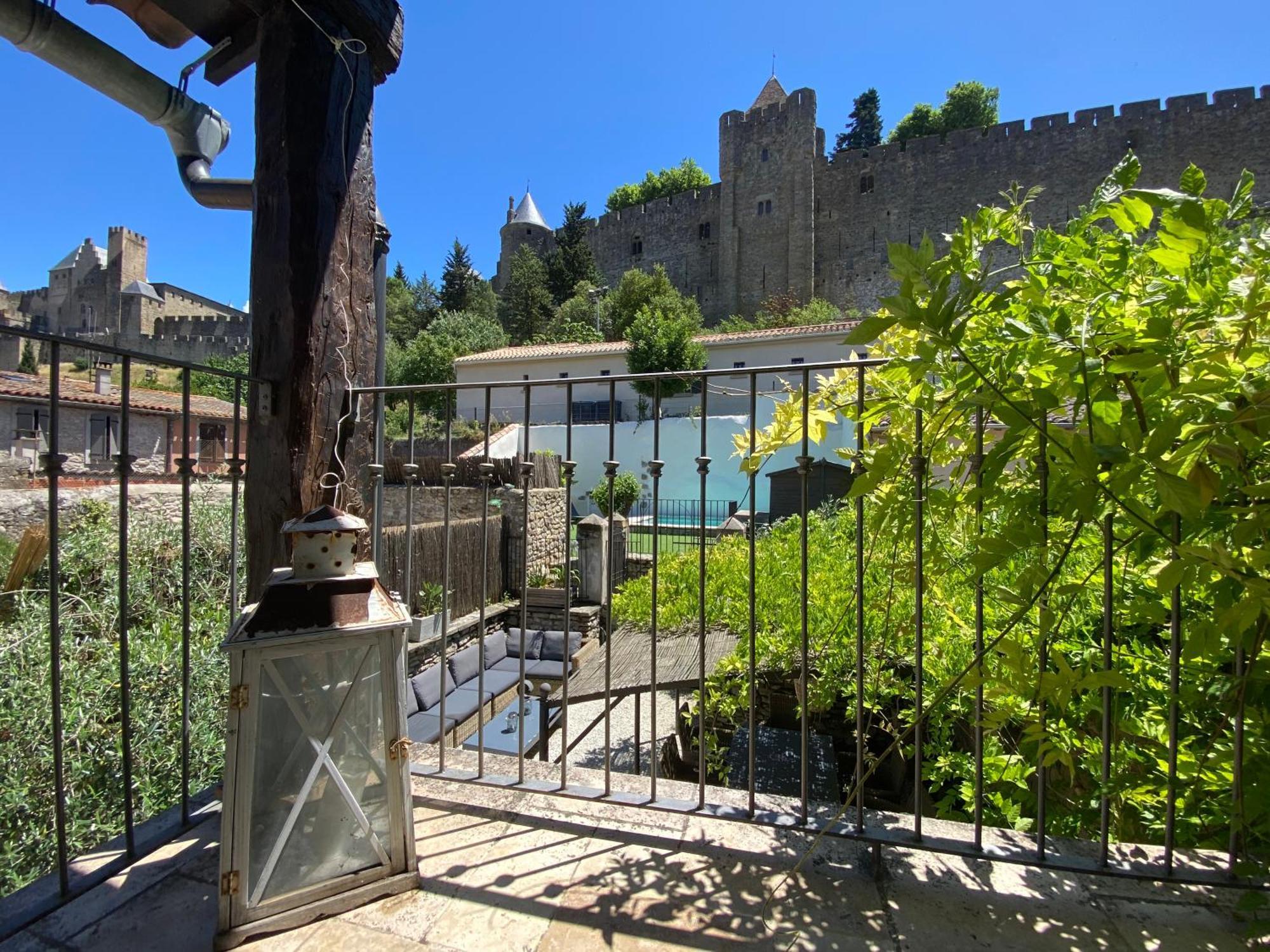 La Maison De La Tour Pinte Carcassonne Esterno foto